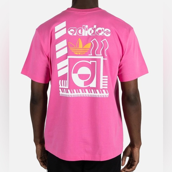Men’s Adidas GFX WW Tee - Picture 1 of 5
